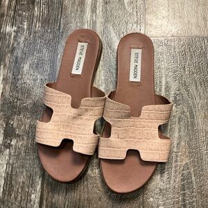 Steve Madden Women's Croc-Embossed Sandals in Blush Size 8.5